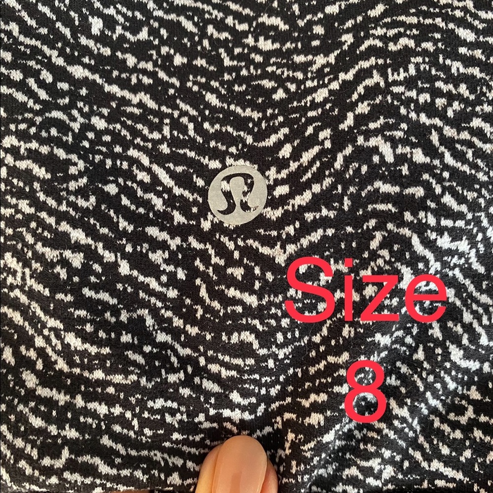 Black and white lulu leggings. New.